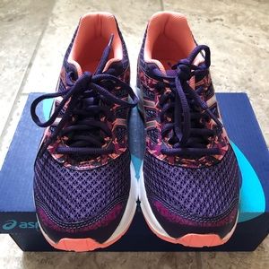 Women’s ASICS Gel-Excite 4.